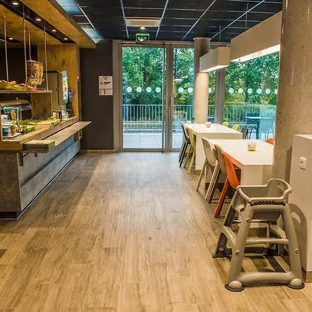 Hotel Ibis Budget Rives De Seine Bezons